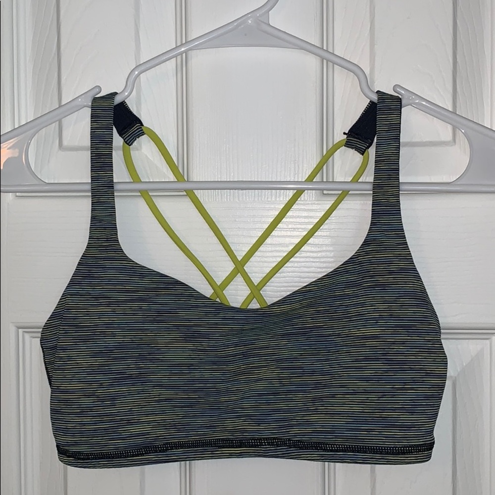 Lululemon sports bra